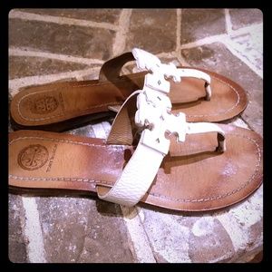Tory Burch Shoes - Tory Burch Moore Flat Thong Sandal Tory Burch Shoes - Tory Burch Moore Flat Thong Sandal
